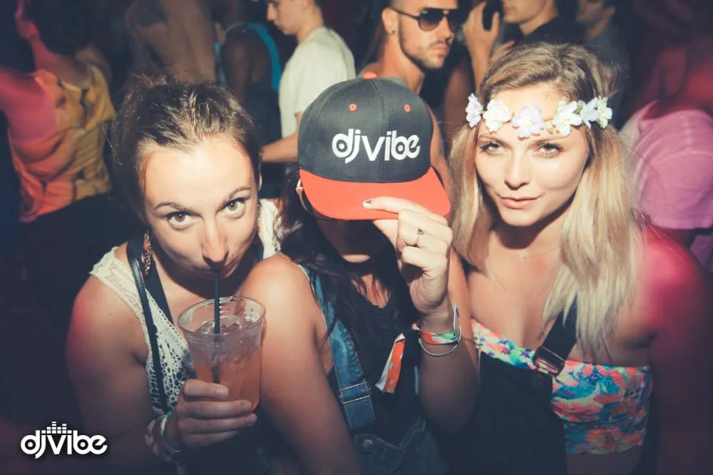 ÎLESONIQ 2015