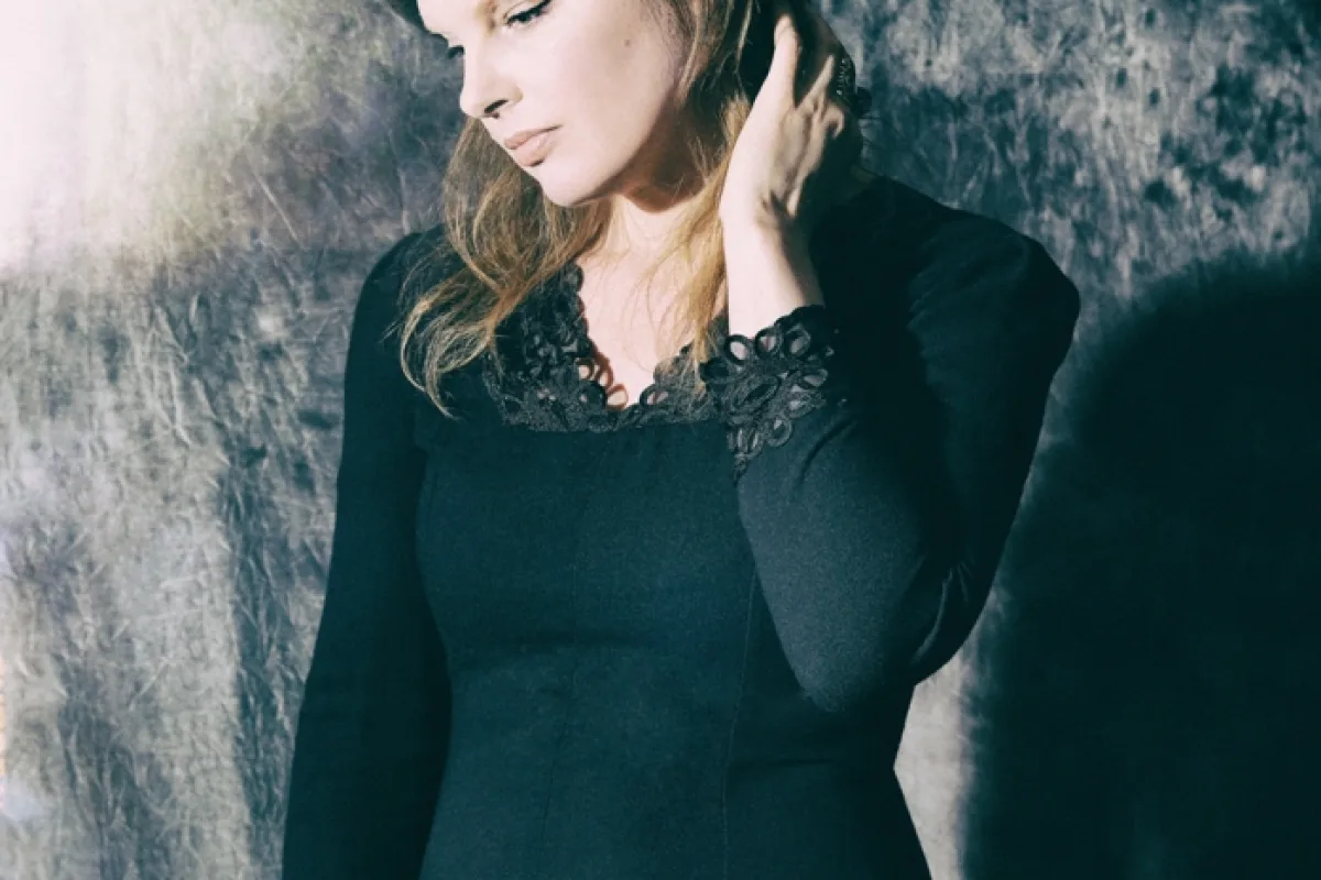 Following A Sold-Out European Tour, Miranda Lee Richards Confirms New York City Show Sept. 13 And Desert Daze 2017 Festival Performance Oct. 15